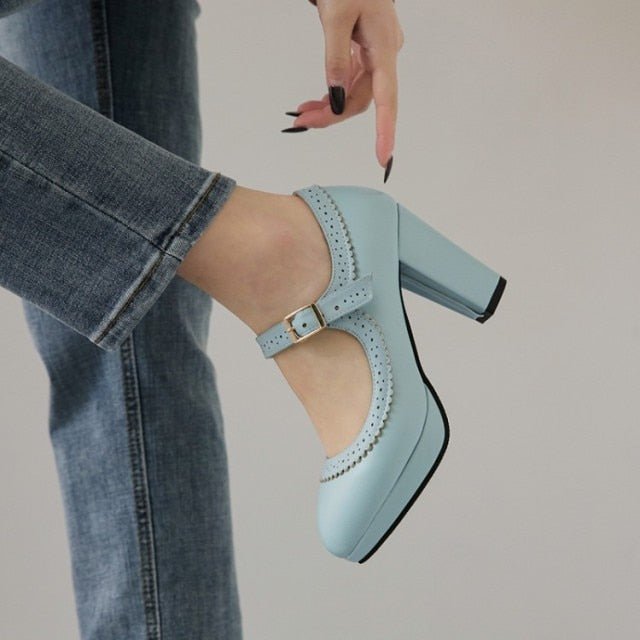 Années 50 Monochrome Chaussures À Talon Rétro Unies - Ma Penderie Vintage